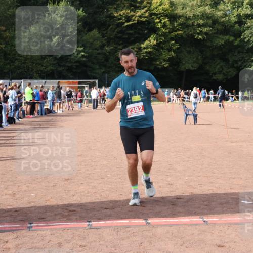 27.09.2026 - 35. Volkslauf durch das schöne Alstertal Strokosch-Dieckow http://msf.ph/oto/10573721 27.09.2026 12:25:30 Ziel 2168, 2342, 2392 meine-sportfotos.de