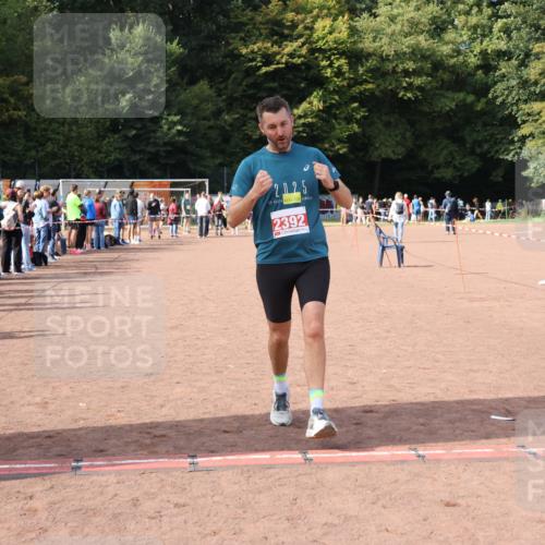 27.09.2026 - 35. Volkslauf durch das schöne Alstertal Strokosch-Dieckow http://msf.ph/oto/10573731 27.09.2026 12:25:30 Ziel 2168, 2342, 2392 meine-sportfotos.de