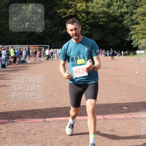 27.09.2026 - 35. Volkslauf durch das schöne Alstertal Strokosch-Dieckow http://msf.ph/oto/10573791 27.09.2026 12:25:31 Ziel 2168, 2342, 2392 meine-sportfotos.de