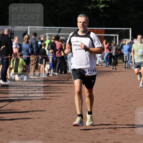 27.09.2026 - 35. Volkslauf durch das schöne Alstertal Strokosch-Dieckow http://msf.ph/oto/10573807 27.09.2026 11:20:35 Ziel 3204, 3427 meine-sportfotos.de