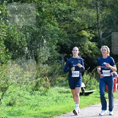 27.09.2026 - 35. Volkslauf durch das schöne Alstertal Dr. Thomas Lammeyer http://msf.ph/oto/10573967 27.09.2026 11:30:54 Laufen 3225, 3224 meine-sportfotos.de