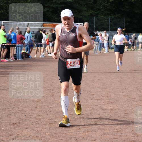 27.09.2026 - 35. Volkslauf durch das schöne Alstertal Strokosch-Dieckow http://msf.ph/oto/10574016 27.09.2026 12:26:40 Ziel 2061, 2284, 2489 meine-sportfotos.de