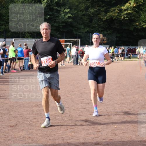 27.09.2026 - 35. Volkslauf durch das schöne Alstertal Strokosch-Dieckow http://msf.ph/oto/10574073 27.09.2026 12:26:44 Ziel 2061, 2284, 2489 meine-sportfotos.de