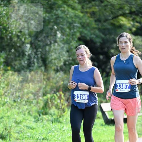 27.09.2026 - 35. Volkslauf durch das schöne Alstertal Dr. Thomas Lammeyer http://msf.ph/oto/10574113 27.09.2026 11:31:30 Laufen 3386, 3387, 1 meine-sportfotos.de