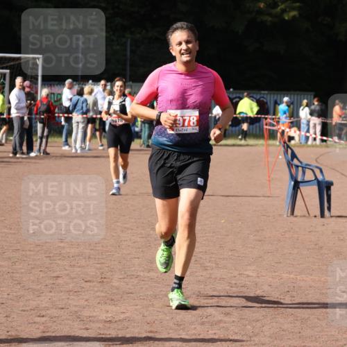 27.09.2026 - 35. Volkslauf durch das schöne Alstertal Strokosch-Dieckow http://msf.ph/oto/10574137 27.09.2026 12:27:17 Ziel 2259, 2978 meine-sportfotos.de