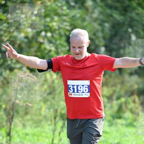 27.09.2026 - 35. Volkslauf durch das schöne Alstertal Dr. Thomas Lammeyer http://msf.ph/oto/10574150 27.09.2026 11:31:36 Laufen 3196 meine-sportfotos.de