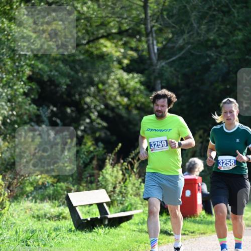 27.09.2026 - 35. Volkslauf durch das schöne Alstertal Dr. Thomas Lammeyer http://msf.ph/oto/10574200 27.09.2026 11:31:46 Laufen 3259, 3258 meine-sportfotos.de