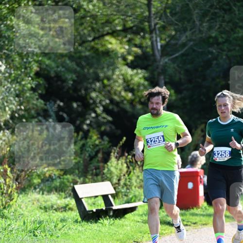 27.09.2026 - 35. Volkslauf durch das schöne Alstertal Dr. Thomas Lammeyer http://msf.ph/oto/10574201 27.09.2026 11:31:46 Laufen 3259, 3258 meine-sportfotos.de