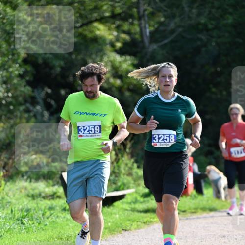 27.09.2026 - 35. Volkslauf durch das schöne Alstertal Dr. Thomas Lammeyer http://msf.ph/oto/10574208 27.09.2026 11:31:48 Laufen 3259, 3258 meine-sportfotos.de