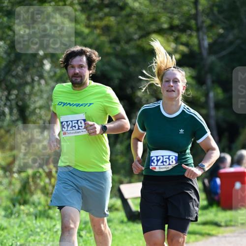 27.09.2026 - 35. Volkslauf durch das schöne Alstertal Dr. Thomas Lammeyer http://msf.ph/oto/10574216 27.09.2026 11:31:48 Laufen 3259, 3258 meine-sportfotos.de