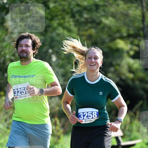 27.09.2026 - 35. Volkslauf durch das schöne Alstertal Dr. Thomas Lammeyer http://msf.ph/oto/10574221 27.09.2026 11:31:49 Laufen 3259, 3258 meine-sportfotos.de