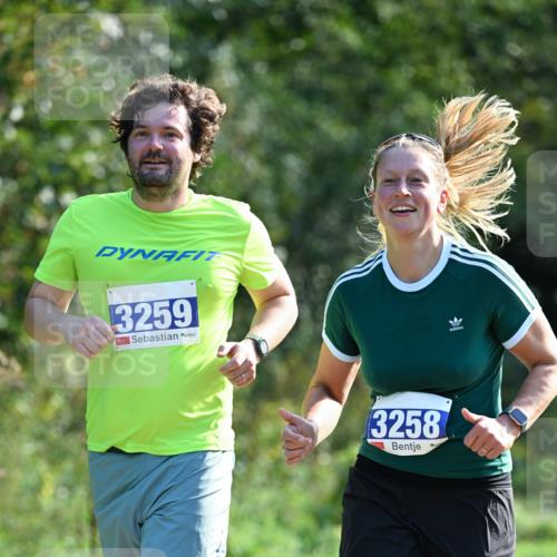 27.09.2026 - 35. Volkslauf durch das schöne Alstertal Dr. Thomas Lammeyer http://msf.ph/oto/10574225 27.09.2026 11:31:50 Laufen 3259, 3258 meine-sportfotos.de