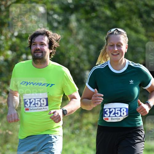 27.09.2026 - 35. Volkslauf durch das schöne Alstertal Dr. Thomas Lammeyer http://msf.ph/oto/10574226 27.09.2026 11:31:50 Laufen 3259, 3258 meine-sportfotos.de