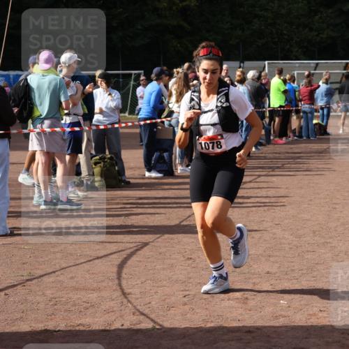27.09.2026 - 35. Volkslauf durch das schöne Alstertal Strokosch-Dieckow http://msf.ph/oto/10574237 27.09.2026 12:27:25 Ziel 1078 meine-sportfotos.de