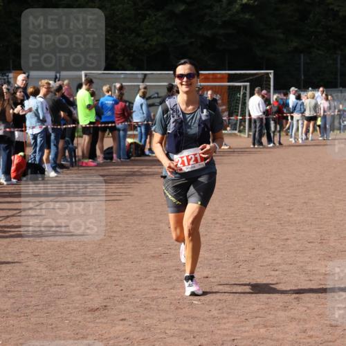 27.09.2026 - 35. Volkslauf durch das schöne Alstertal Strokosch-Dieckow http://msf.ph/oto/10574268 27.09.2026 12:27:42 Ziel 2121 meine-sportfotos.de