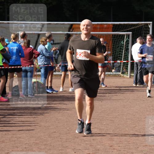 27.09.2026 - 35. Volkslauf durch das schöne Alstertal Strokosch-Dieckow http://msf.ph/oto/10574331 27.09.2026 12:28:10 Ziel 2018, 2062, 2063, 2258, 2302 meine-sportfotos.de
