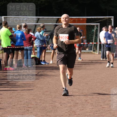 27.09.2026 - 35. Volkslauf durch das schöne Alstertal Strokosch-Dieckow http://msf.ph/oto/10574337 27.09.2026 12:28:10 Ziel 2018, 2062, 2063, 2258, 2302 meine-sportfotos.de