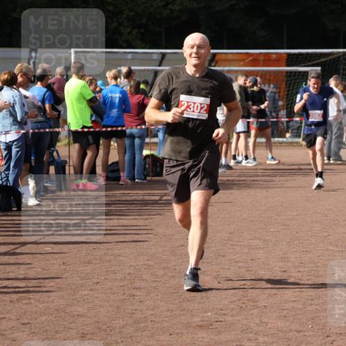 27.09.2026 - 35. Volkslauf durch das schöne Alstertal Strokosch-Dieckow http://msf.ph/oto/10574352 27.09.2026 12:28:11 Ziel 2018, 2062, 2063, 2258, 2302 meine-sportfotos.de