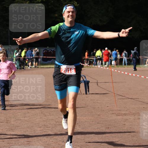 27.09.2026 - 35. Volkslauf durch das schöne Alstertal Strokosch-Dieckow http://msf.ph/oto/10574420 27.09.2026 12:28:15 Ziel 2018, 2062, 2063, 2258, 2302 meine-sportfotos.de