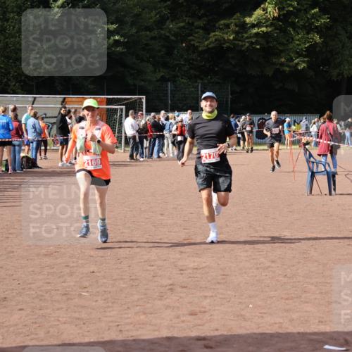 27.09.2026 - 35. Volkslauf durch das schöne Alstertal Strokosch-Dieckow http://msf.ph/oto/10574527 27.09.2026 12:28:44 Ziel 2169, 2170, 2360 meine-sportfotos.de