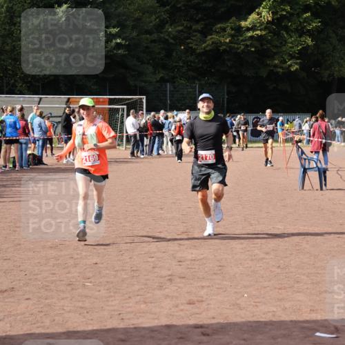 27.09.2026 - 35. Volkslauf durch das schöne Alstertal Strokosch-Dieckow http://msf.ph/oto/10574533 27.09.2026 12:28:45 Ziel 2169, 2170, 2360 meine-sportfotos.de