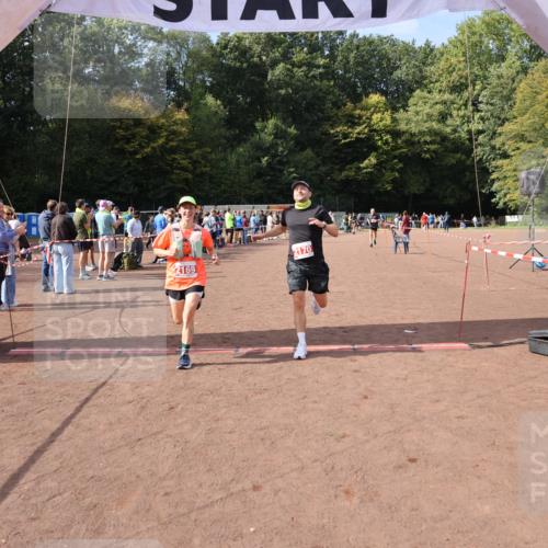 27.09.2026 - 35. Volkslauf durch das schöne Alstertal Strokosch-Dieckow http://msf.ph/oto/10574586 27.09.2026 12:28:46 Ziel 2169, 2170, 2360 meine-sportfotos.de