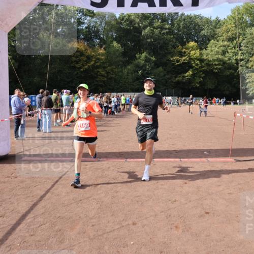 27.09.2026 - 35. Volkslauf durch das schöne Alstertal Strokosch-Dieckow http://msf.ph/oto/10574611 27.09.2026 12:28:47 Ziel 2169, 2170, 2360 meine-sportfotos.de
