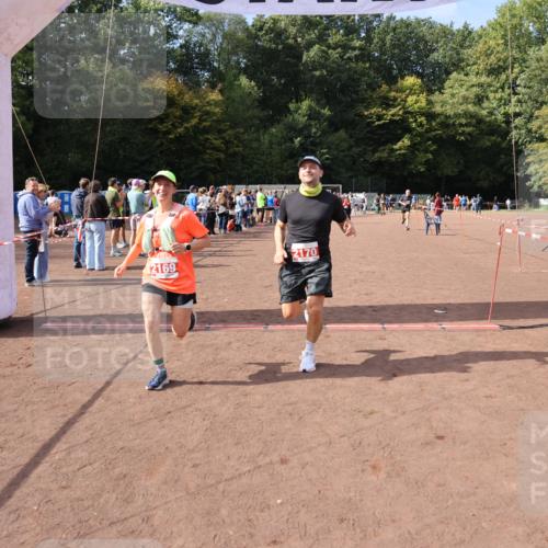 27.09.2026 - 35. Volkslauf durch das schöne Alstertal Strokosch-Dieckow http://msf.ph/oto/10574615 27.09.2026 12:28:47 Ziel 2169, 2170, 2360 meine-sportfotos.de