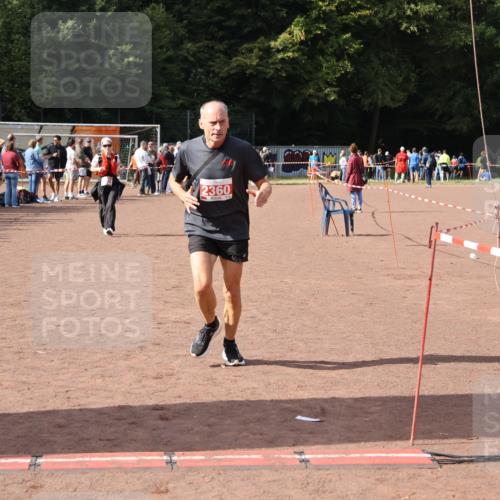 27.09.2026 - 35. Volkslauf durch das schöne Alstertal Strokosch-Dieckow http://msf.ph/oto/10574631 27.09.2026 12:28:52 Ziel 1075, 2360 meine-sportfotos.de