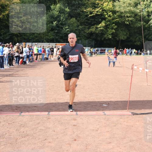 27.09.2026 - 35. Volkslauf durch das schöne Alstertal Strokosch-Dieckow http://msf.ph/oto/10574641 27.09.2026 12:28:52 Ziel 1075, 2360 meine-sportfotos.de