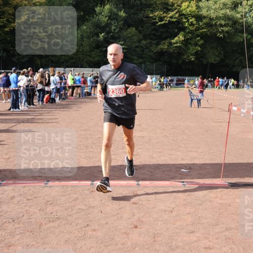 27.09.2026 - 35. Volkslauf durch das schöne Alstertal Strokosch-Dieckow http://msf.ph/oto/10574657 27.09.2026 12:28:52 Ziel 1075, 2360 meine-sportfotos.de