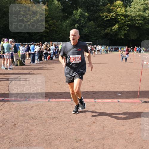 27.09.2026 - 35. Volkslauf durch das schöne Alstertal Strokosch-Dieckow http://msf.ph/oto/10574676 27.09.2026 12:28:53 Ziel 1075, 2360 meine-sportfotos.de