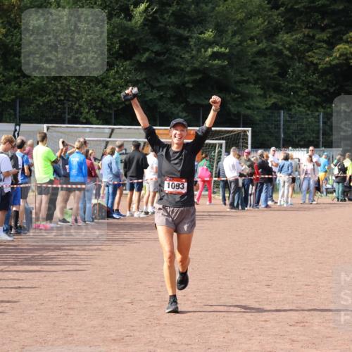 27.09.2026 - 35. Volkslauf durch das schöne Alstertal Strokosch-Dieckow http://msf.ph/oto/10574780 27.09.2026 12:29:02 Ziel 1093 meine-sportfotos.de