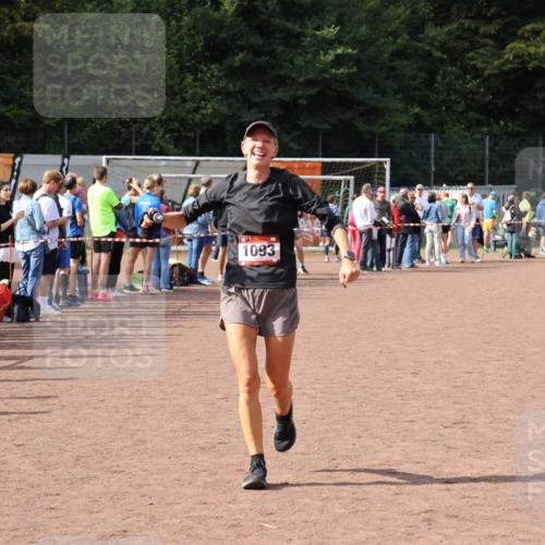 27.09.2026 - 35. Volkslauf durch das schöne Alstertal Strokosch-Dieckow http://msf.ph/oto/10574847 27.09.2026 12:29:03 Ziel 1093 meine-sportfotos.de