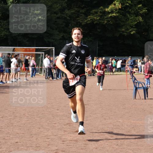 27.09.2026 - 35. Volkslauf durch das schöne Alstertal Strokosch-Dieckow http://msf.ph/oto/10574871 27.09.2026 12:29:16 Ziel 2274, 2362 meine-sportfotos.de