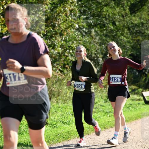 27.09.2026 - 35. Volkslauf durch das schöne Alstertal Dr. Thomas Lammeyer http://msf.ph/oto/10574872 27.09.2026 11:35:15 Laufen 3179, 3126, 3125 meine-sportfotos.de
