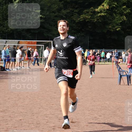 27.09.2026 - 35. Volkslauf durch das schöne Alstertal Strokosch-Dieckow http://msf.ph/oto/10574893 27.09.2026 12:29:16 Ziel 2274, 2362 meine-sportfotos.de
