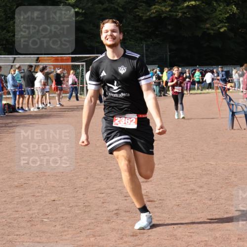 27.09.2026 - 35. Volkslauf durch das schöne Alstertal Strokosch-Dieckow http://msf.ph/oto/10574904 27.09.2026 12:29:16 Ziel 2274, 2362 meine-sportfotos.de
