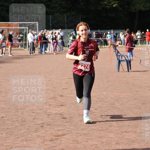 27.09.2026 - 35. Volkslauf durch das schöne Alstertal Strokosch-Dieckow http://msf.ph/oto/10574929 27.09.2026 12:29:22 Ziel 2274 meine-sportfotos.de