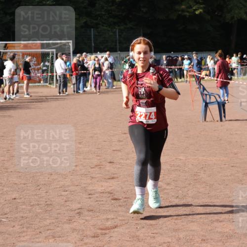 27.09.2026 - 35. Volkslauf durch das schöne Alstertal Strokosch-Dieckow http://msf.ph/oto/10574945 27.09.2026 12:29:22 Ziel 2274 meine-sportfotos.de