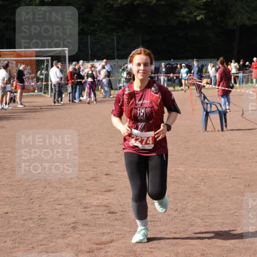 27.09.2026 - 35. Volkslauf durch das schöne Alstertal Strokosch-Dieckow http://msf.ph/oto/10574956 27.09.2026 12:29:22 Ziel 2274 meine-sportfotos.de