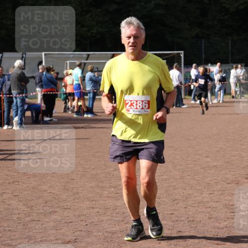 27.09.2026 - 35. Volkslauf durch das schöne Alstertal Strokosch-Dieckow http://msf.ph/oto/10574995 27.09.2026 12:34:02 Ziel 2236, 2386 meine-sportfotos.de