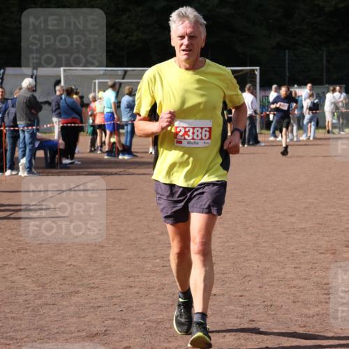 27.09.2026 - 35. Volkslauf durch das schöne Alstertal Strokosch-Dieckow http://msf.ph/oto/10575001 27.09.2026 12:34:02 Ziel 2236, 2386 meine-sportfotos.de