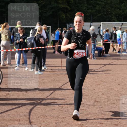 27.09.2026 - 35. Volkslauf durch das schöne Alstertal Strokosch-Dieckow http://msf.ph/oto/10575048 27.09.2026 12:34:16 Ziel 2329 meine-sportfotos.de