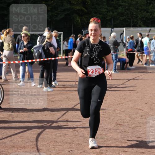 27.09.2026 - 35. Volkslauf durch das schöne Alstertal Strokosch-Dieckow http://msf.ph/oto/10575052 27.09.2026 12:34:16 Ziel 2329 meine-sportfotos.de