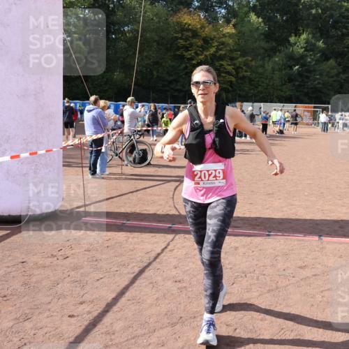 27.09.2026 - 35. Volkslauf durch das schöne Alstertal Strokosch-Dieckow http://msf.ph/oto/10575256 27.09.2026 12:34:51 Ziel 2029, 2030, 2252, 2263 meine-sportfotos.de