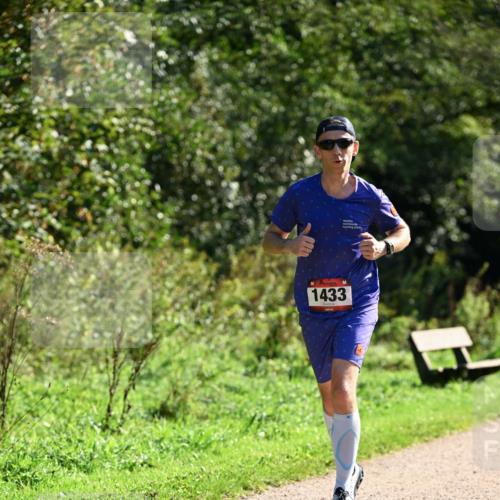 27.09.2026 - 35. Volkslauf durch das schöne Alstertal Dr. Thomas Lammeyer http://msf.ph/oto/10575381 27.09.2026 11:37:40 Laufen 1433 meine-sportfotos.de