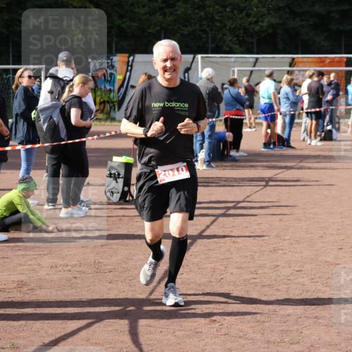 27.09.2026 - 35. Volkslauf durch das schöne Alstertal Strokosch-Dieckow http://msf.ph/oto/10575416 27.09.2026 12:35:29 Ziel 2010 meine-sportfotos.de