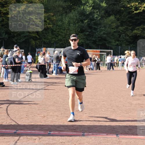 27.09.2026 - 35. Volkslauf durch das schöne Alstertal Strokosch-Dieckow http://msf.ph/oto/10575505 27.09.2026 12:36:00 Ziel 2482, 2495 meine-sportfotos.de
