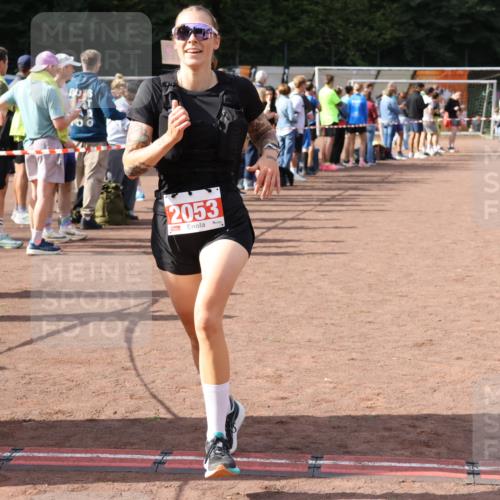 27.09.2026 - 35. Volkslauf durch das schöne Alstertal Strokosch-Dieckow http://msf.ph/oto/10575615 27.09.2026 12:29:46 Ziel 2000, 2053 meine-sportfotos.de